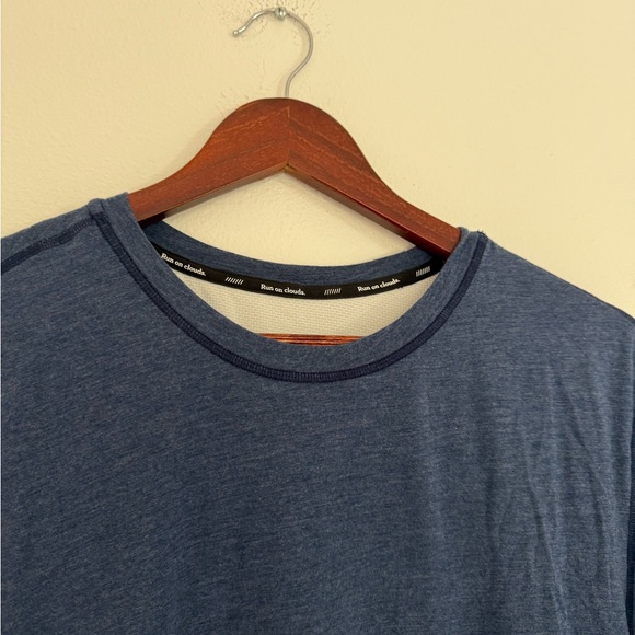 On Running Men's Dark Blue Short Sleeve Tee - Picture 5 of 6